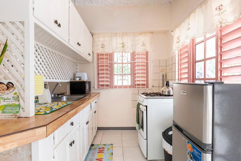 Shaw Park Gem Apt 12A Ocho Rios Exterior foto